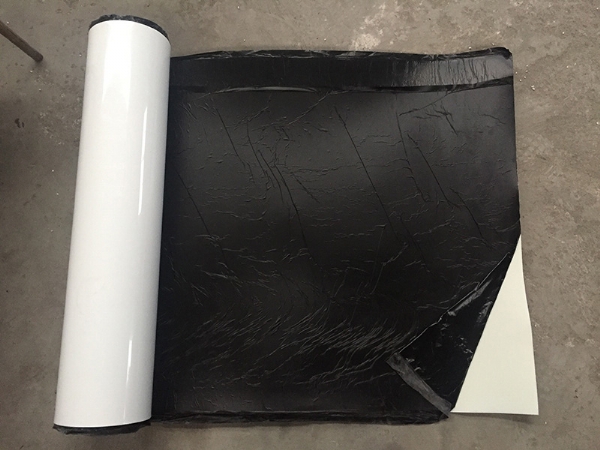 非瀝青基自粘膠膜防水卷材（膠面）