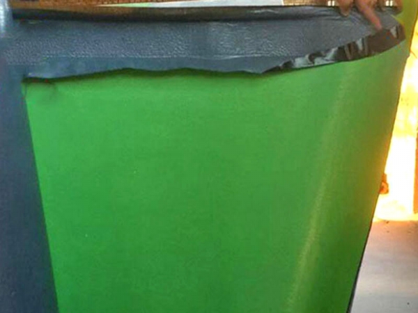 快速反應粘交叉膜自粘防水卷材